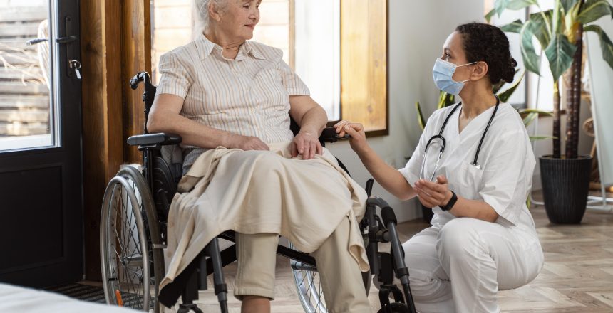 doctor-talking-with-her-elder-patient
